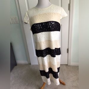 Dress - lace - Sandra Darren